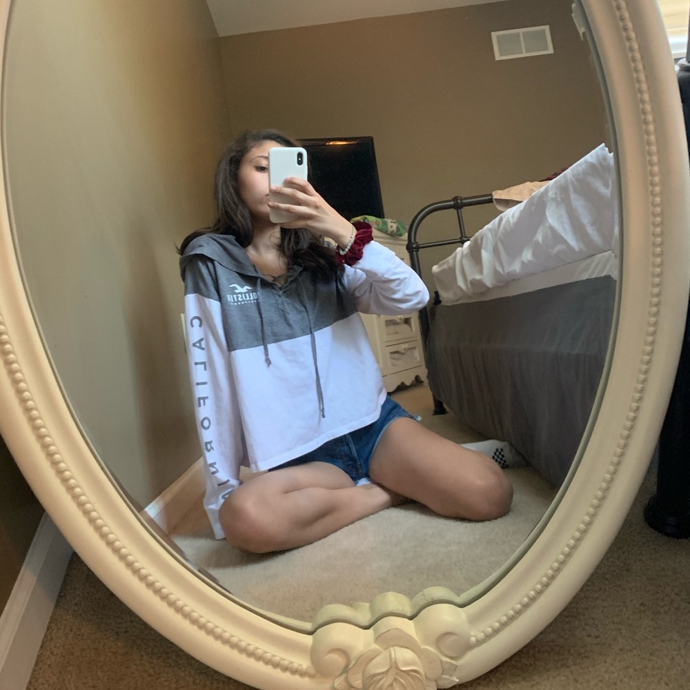 Hollister Top